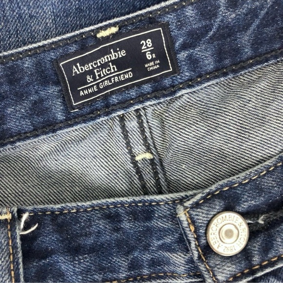 Abercrombie & Fitch Annie Girlfriend Distress Jean Embroidered Floral Detail - Picture 7 of 8